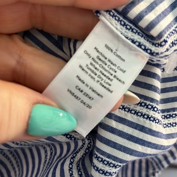 Talbots Casual Button Down Shirt Striped Collared Size Medium Cotton Blue White - Picture 8 of 9